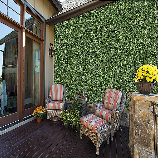 minimalist artificial green wall outdoor