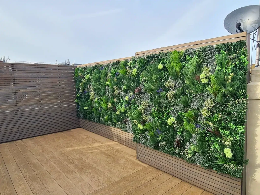wind resistant artificial living wall outdoor